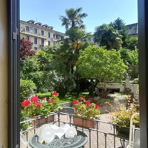 3* Otel Charly